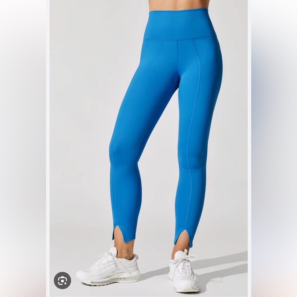 Carbon38 X EleVen by Venus Williams leggings